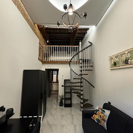 Venus Two-Floored Stylish Apartment In The City Center Florence Exterior photo